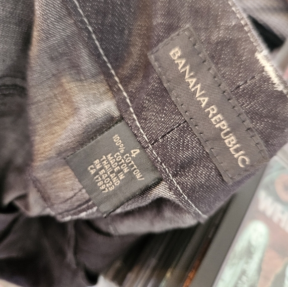 Banana Republic Skirt size 4 - Picture 3 of 3